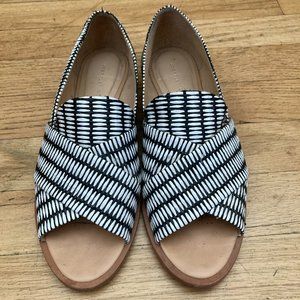 Loeffler Randall Peep Toe Black And White Raffia Shoe